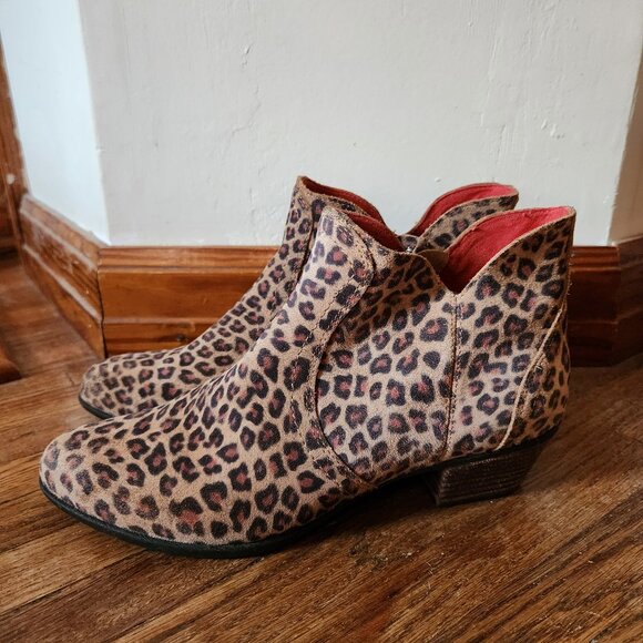 Ariat Astor Cheetah Print suede leather boots with red interior size 8.5 - Picture 1 of 8